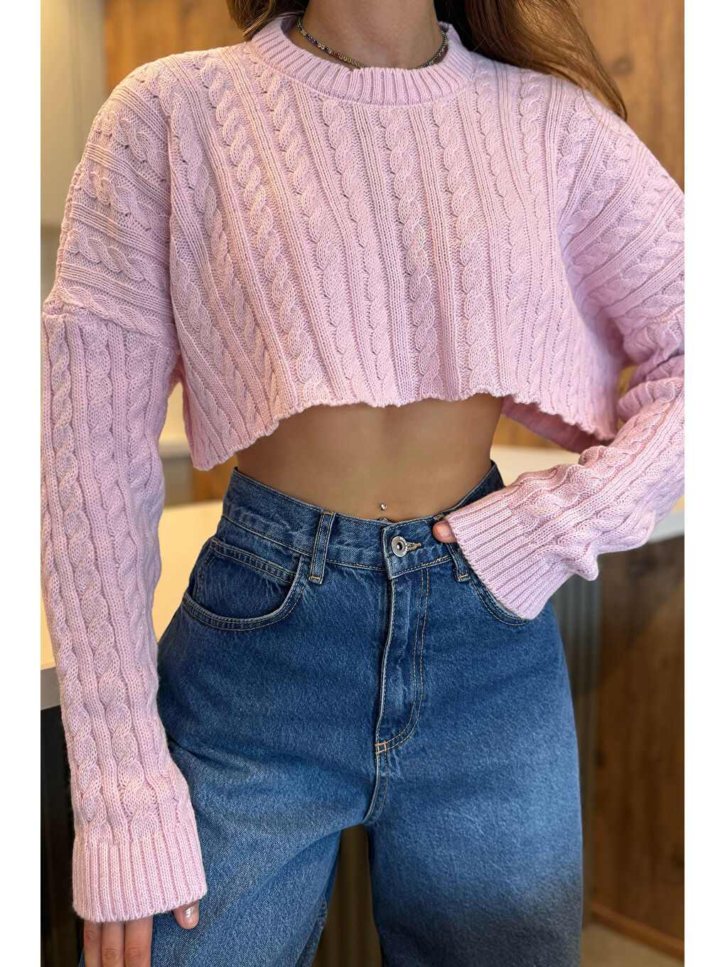 GÜLSELİ Pembe Kadın Saç Örgülü Simli Crop Top Triko Kazak - 2