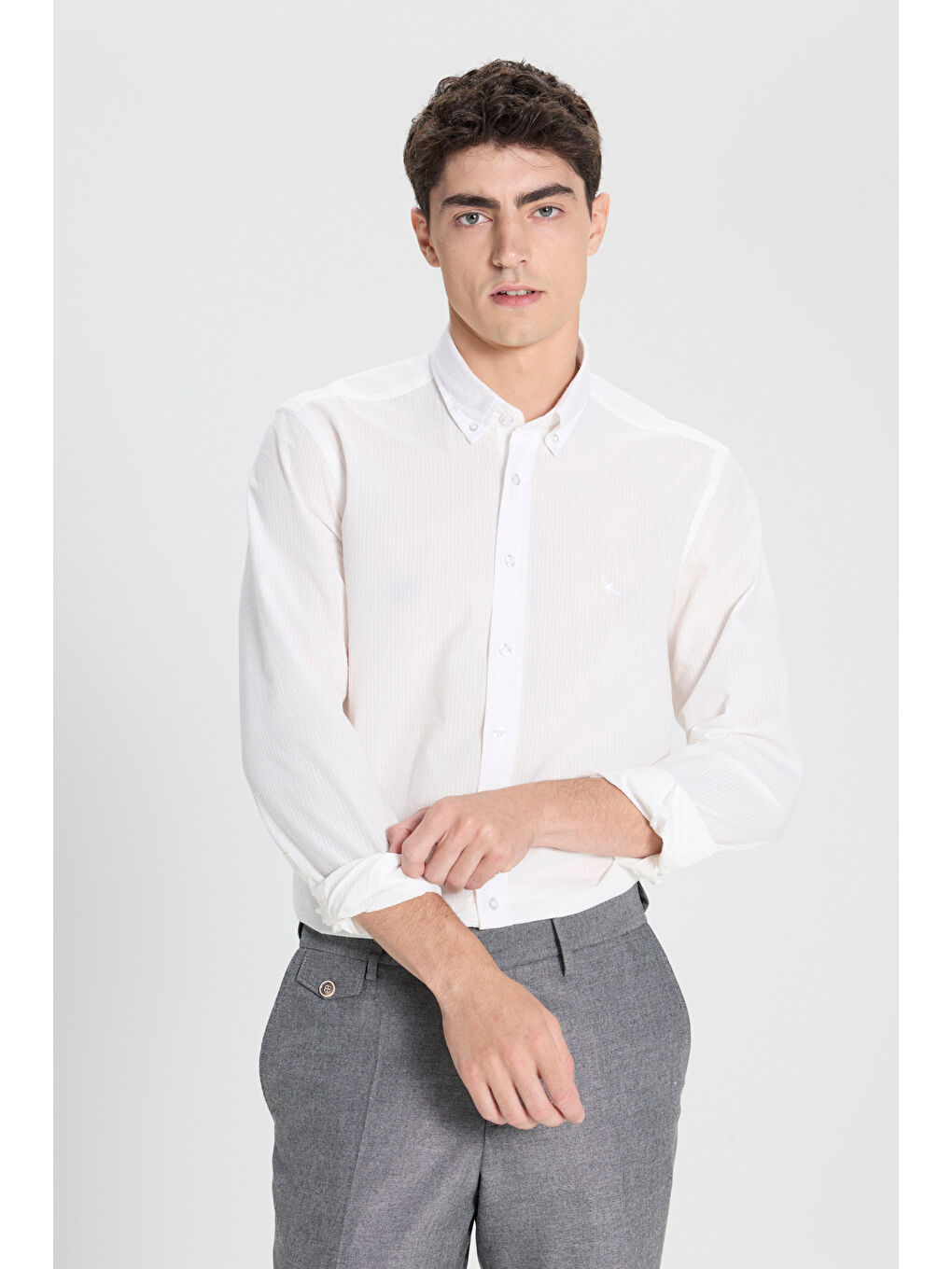 Erkek Beyaz Slim Fit Dar Kesim Düğmeli Yaka %100 Pamuk Gömlek-2