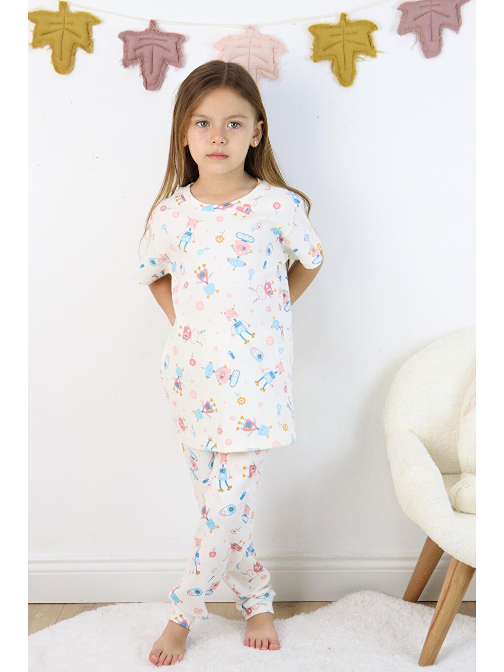 Harika KIDS Beyaz Kız Çocuk Pamuklu Penye Kumaş Baskılı Pijama Takımı - 4