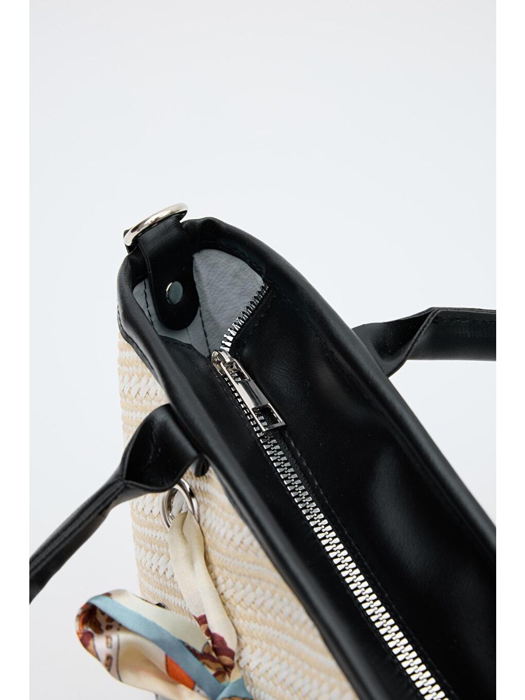 Modena Şal Aksesuarlı El Ve Omuz Çantası Siyah-3