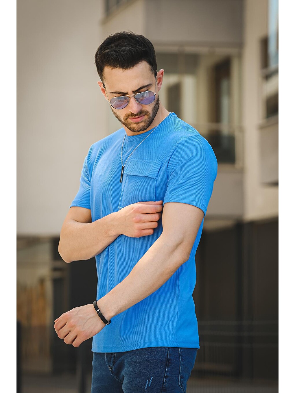 Mavi Mela Kolye Hediyeli Tek Cep Slim Fit Likralı Erkek Tişört-2
