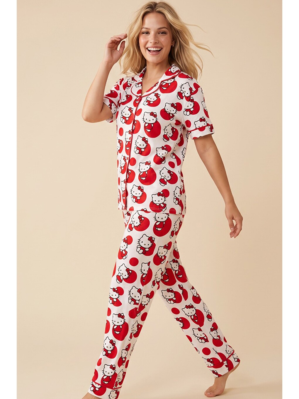 Beyaz Hello Kitty Lisanslı %100 Pamuk Pembe Çok Renkli Düğmeli Biyeli Pijama Takım 26120451-1