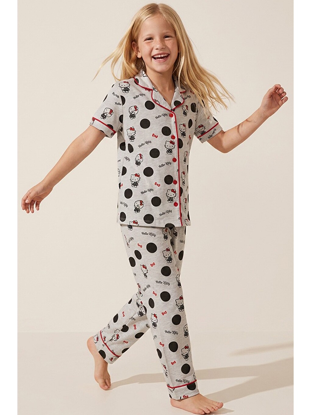 Gri Hello Kitty Lisanslı %100 Pamuk Pembe Çok Renkli Düğmeli Biyeli Pijama Takım 26120451-3