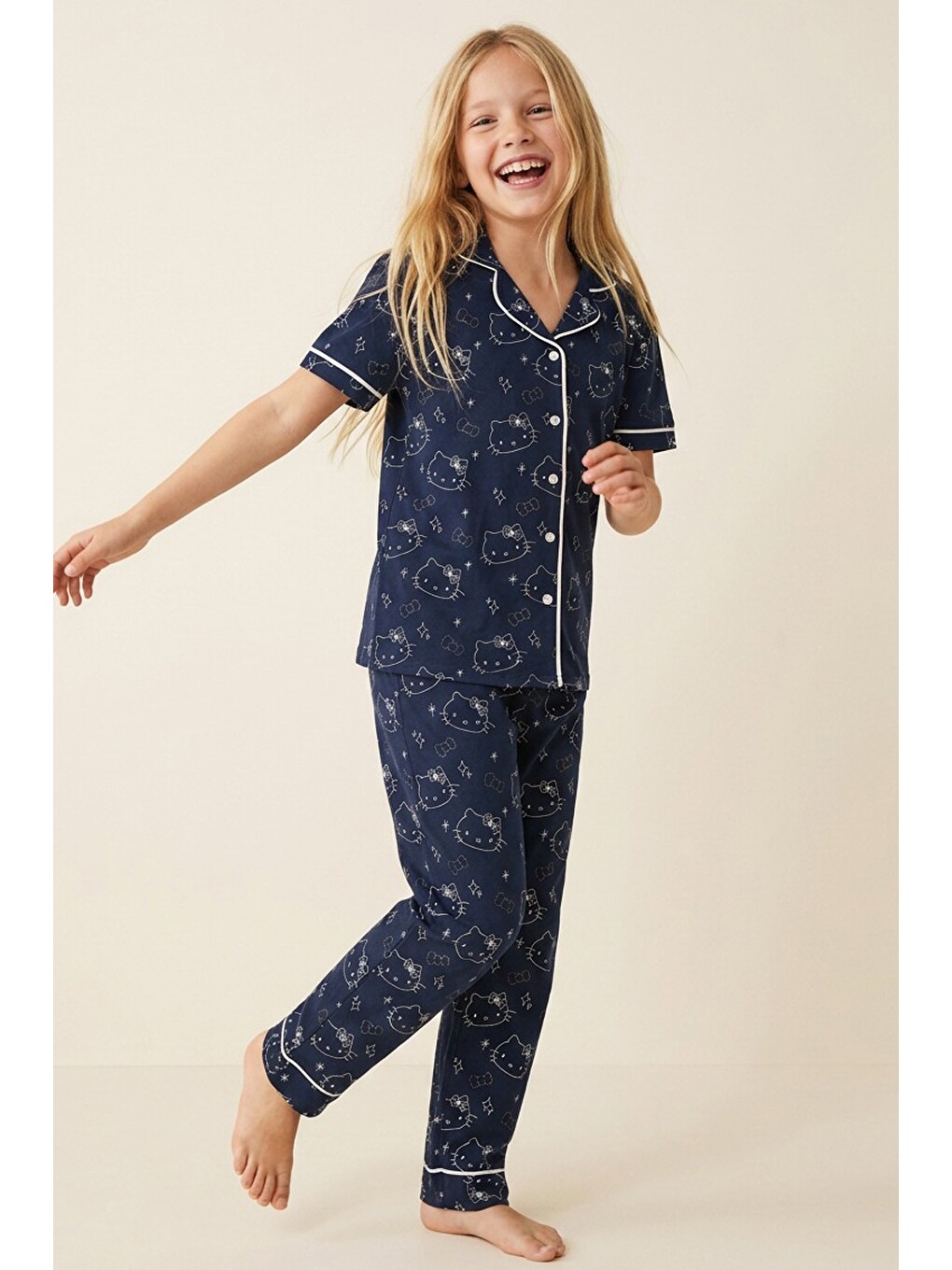 Lacivert Hello Kitty Lisanslı %100 Pamuk Pembe Çok Renkli Düğmeli Biyeli Pijama Takım 26120451-3