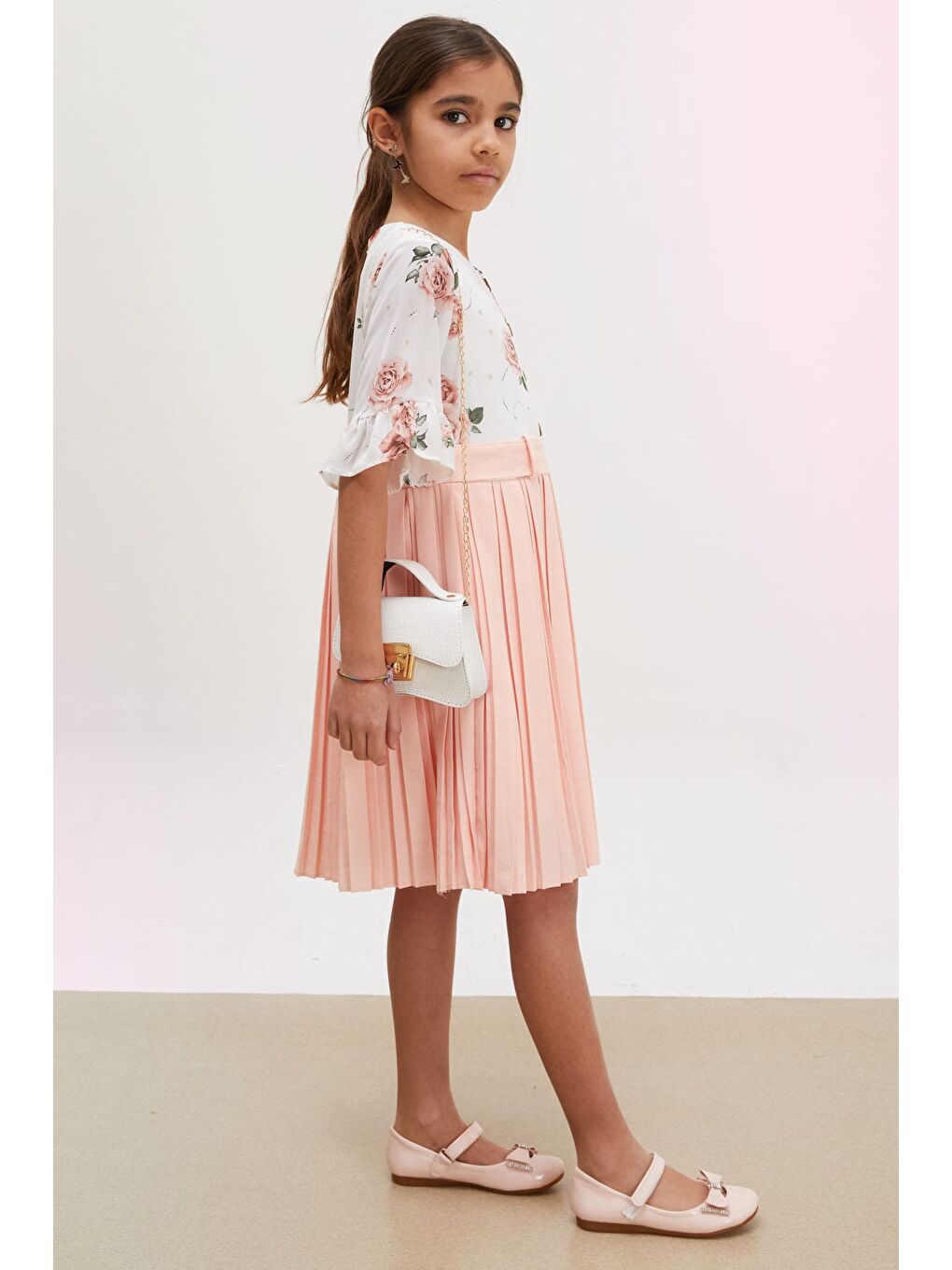 Yeşil Somon Gül Desenli Kısa Kollu Çantalı Kız Çocuk Pileli Elbise 18192-3