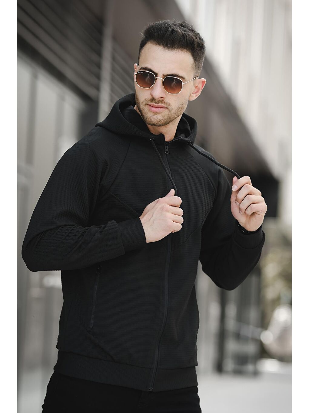 Siyah Dokuma Kapüşonlu  Erkek Fermuarlı Sweatshirt Hırka