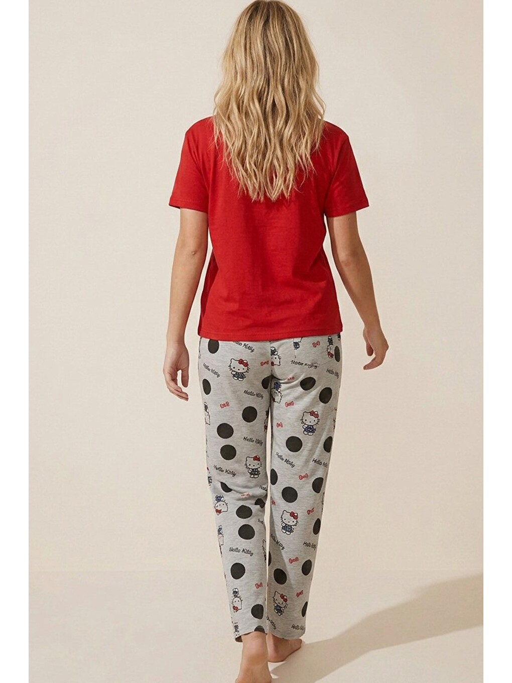 Kırmızı Hello Kitty Lisanslı %100 Pembe Çok Renkli Bisklet Yaka Pijama Takım 26120461-2