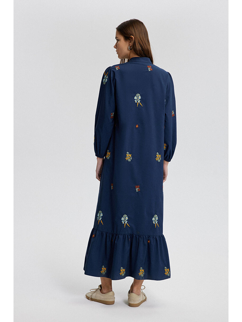 Lacivert Sedef Düğmeli Nakışlı Elbise-3