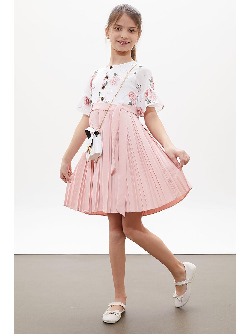 Açık Pembe Gül Desenli Kısa Kollu Çantalı Kız Çocuk Pileli Elbise 18263-2