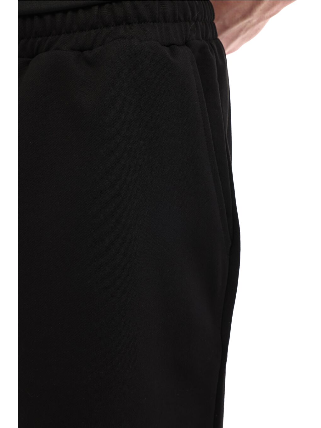 MB 20SN538 6FX Siyah Erkek Şort-3