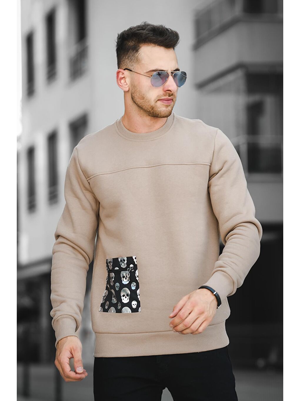 Kahverengi Üç İplik Şardonlu Kuru Kafa Baskılı Cep Detaylı Erkek Sweatshirt-1