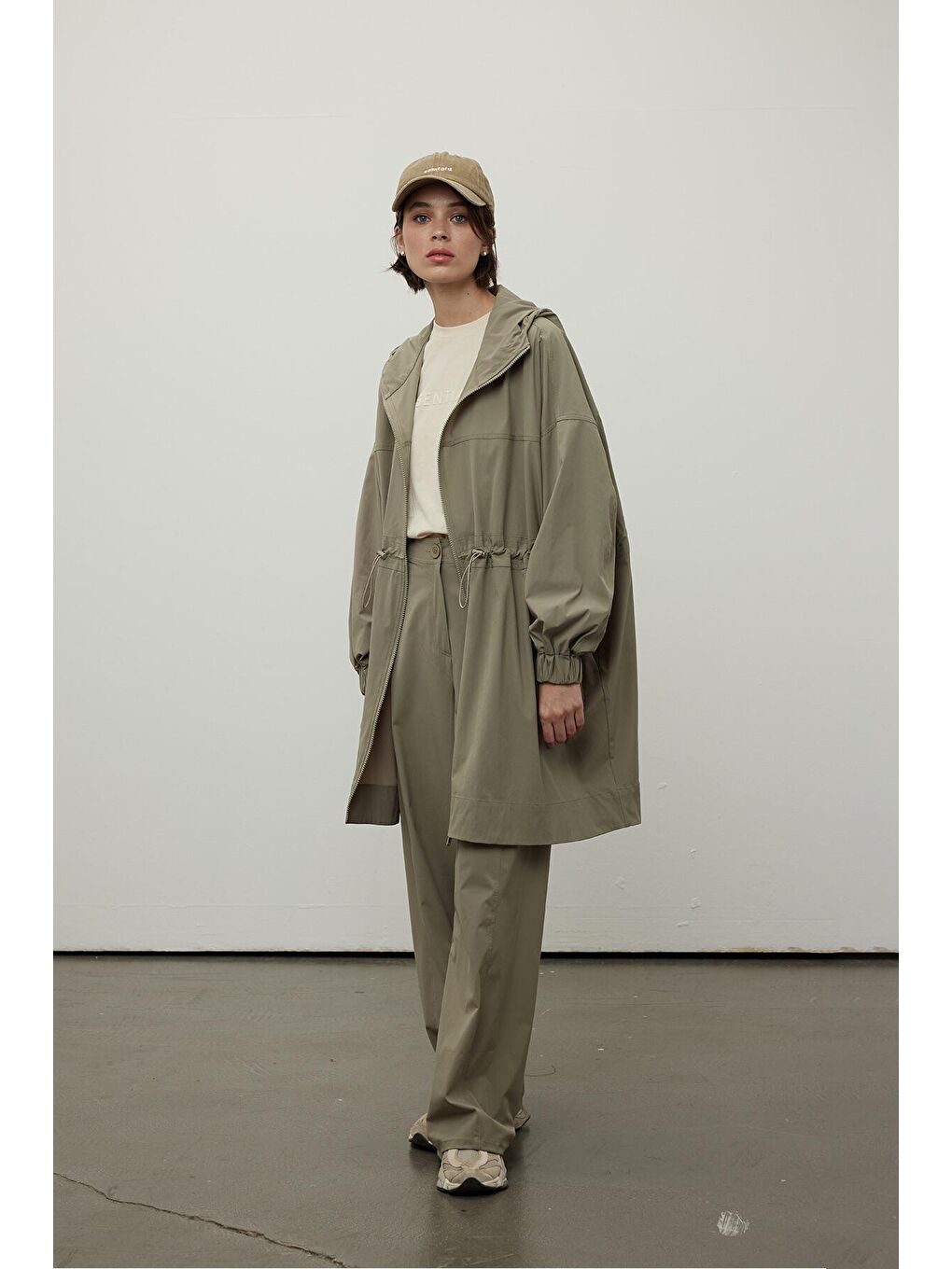 Oversize Hafif Kapüşonlu Ceket Haki-1