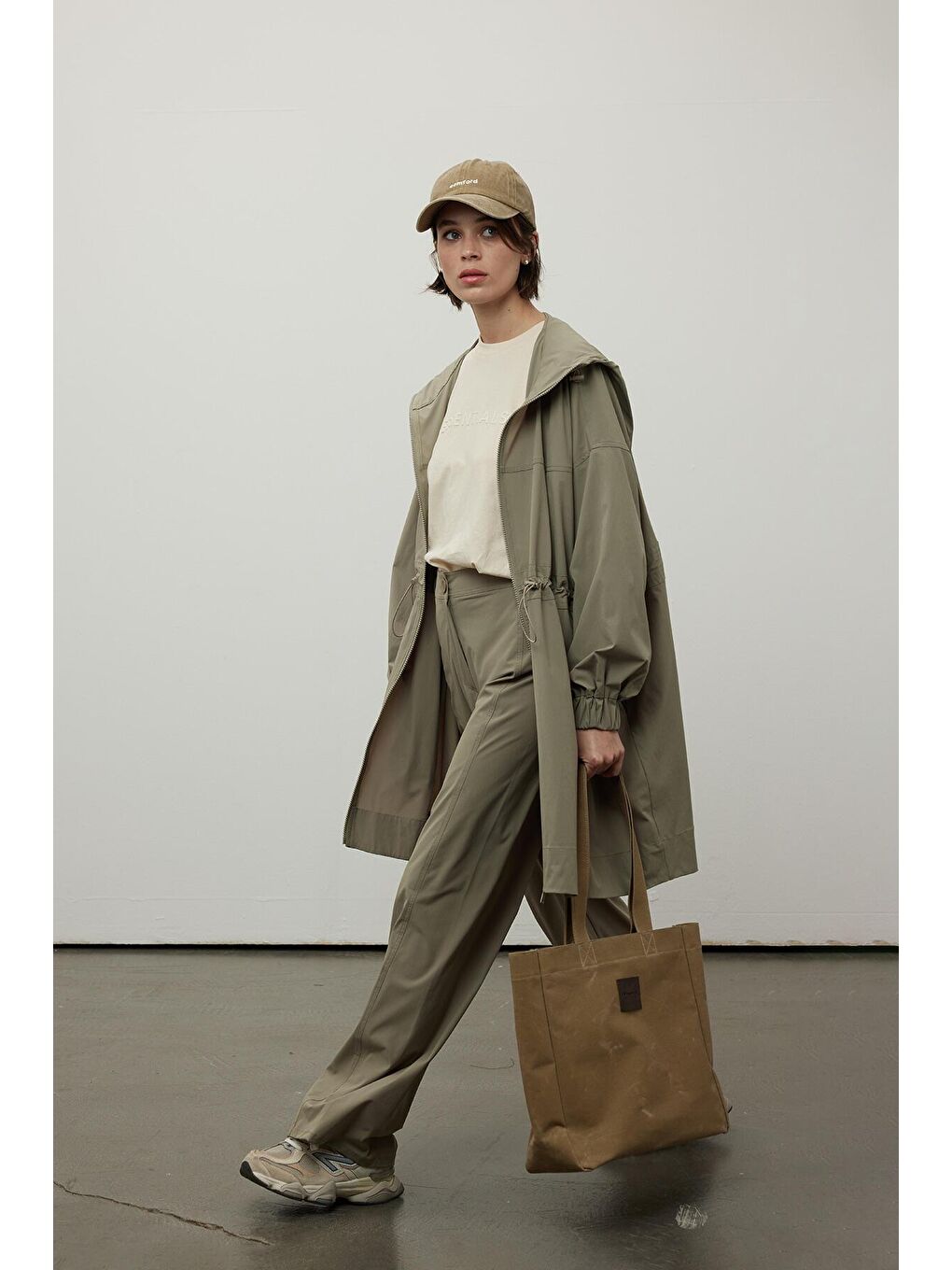 Oversize Hafif Kapüşonlu Ceket Haki-2