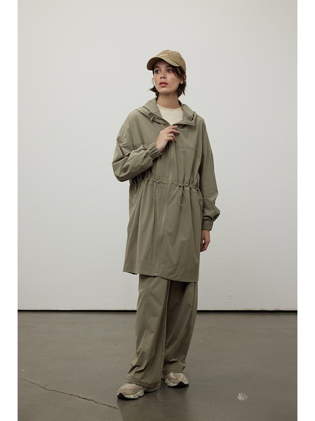 Oversize Hafif Kapüşonlu Ceket Haki-4