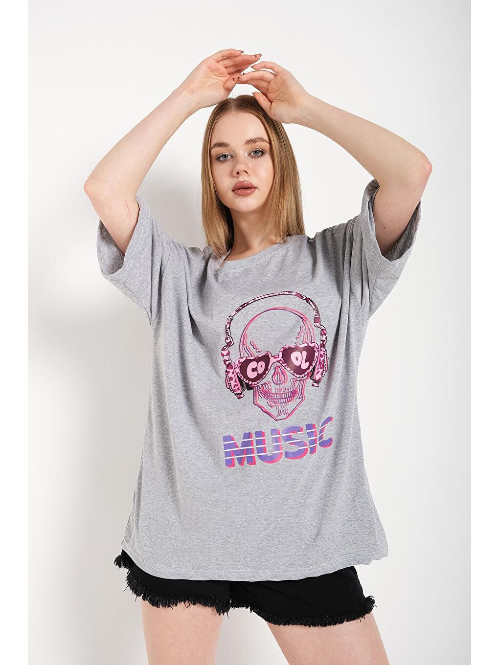 Trendseninle Gri Kadın Gri Oversize T-shirt Music Ön Baskılı Tişört - 2