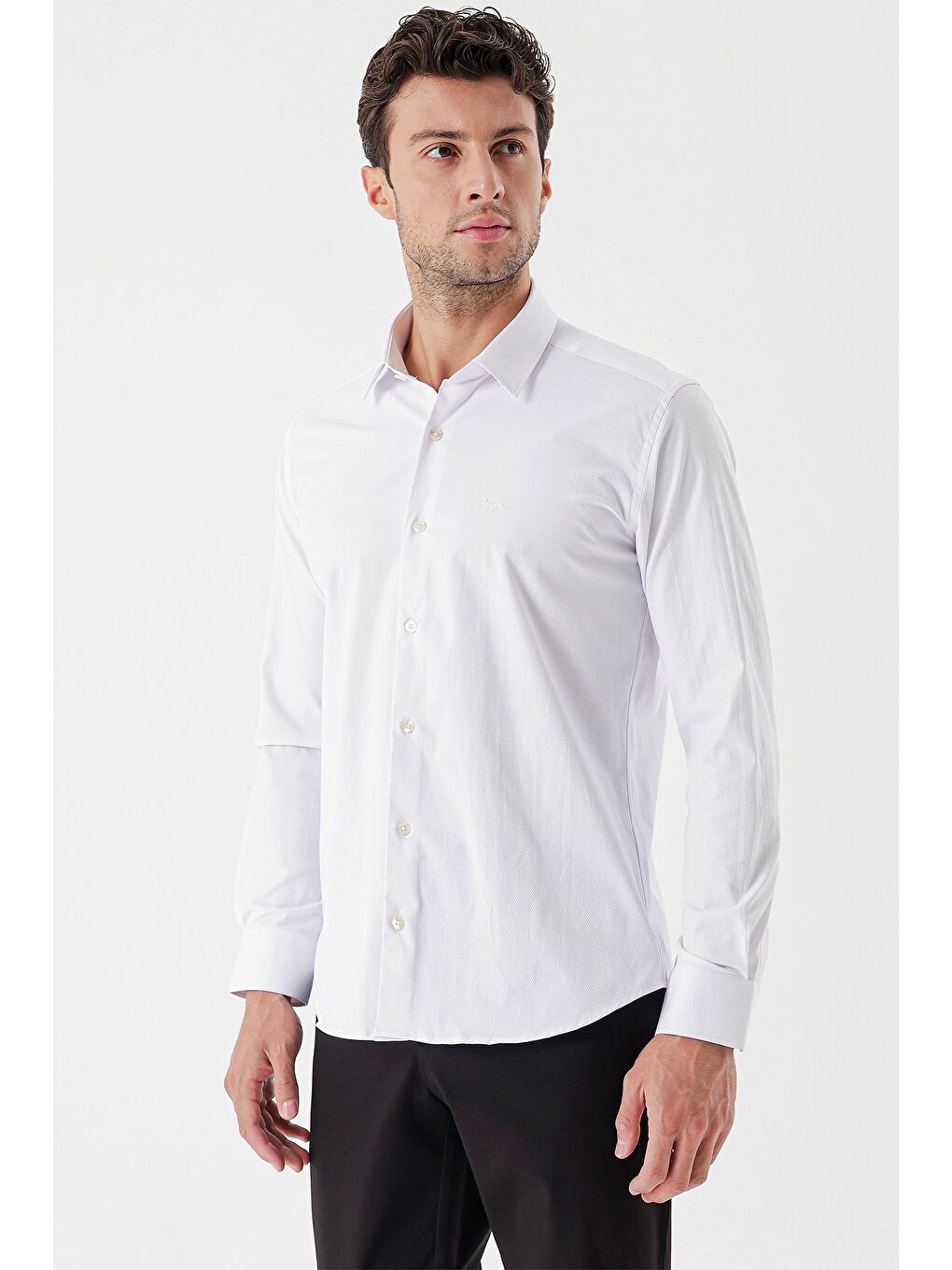 Beyaz Uzun Kollu Desenli Armürlü Sert Yaka Cepsiz Klasik Slim Fit Dar Kesim Gömlek 1004235107