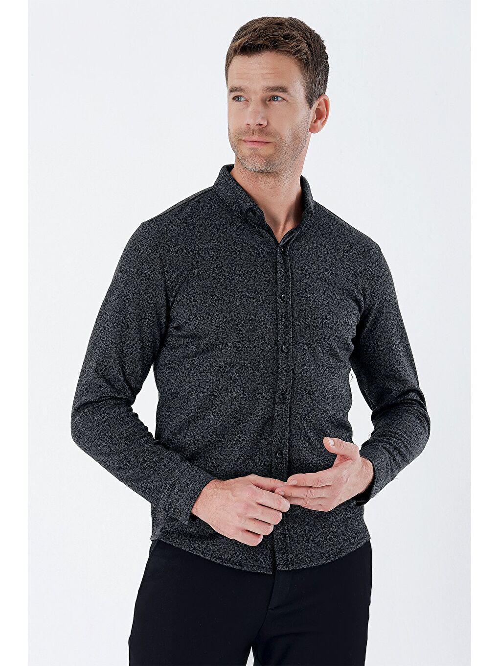 Siyah Uzun Kollu Desenli Örme Cepsiz Elastanlı Casual Slim Fit Dar Kesim Gömlek 1004235115