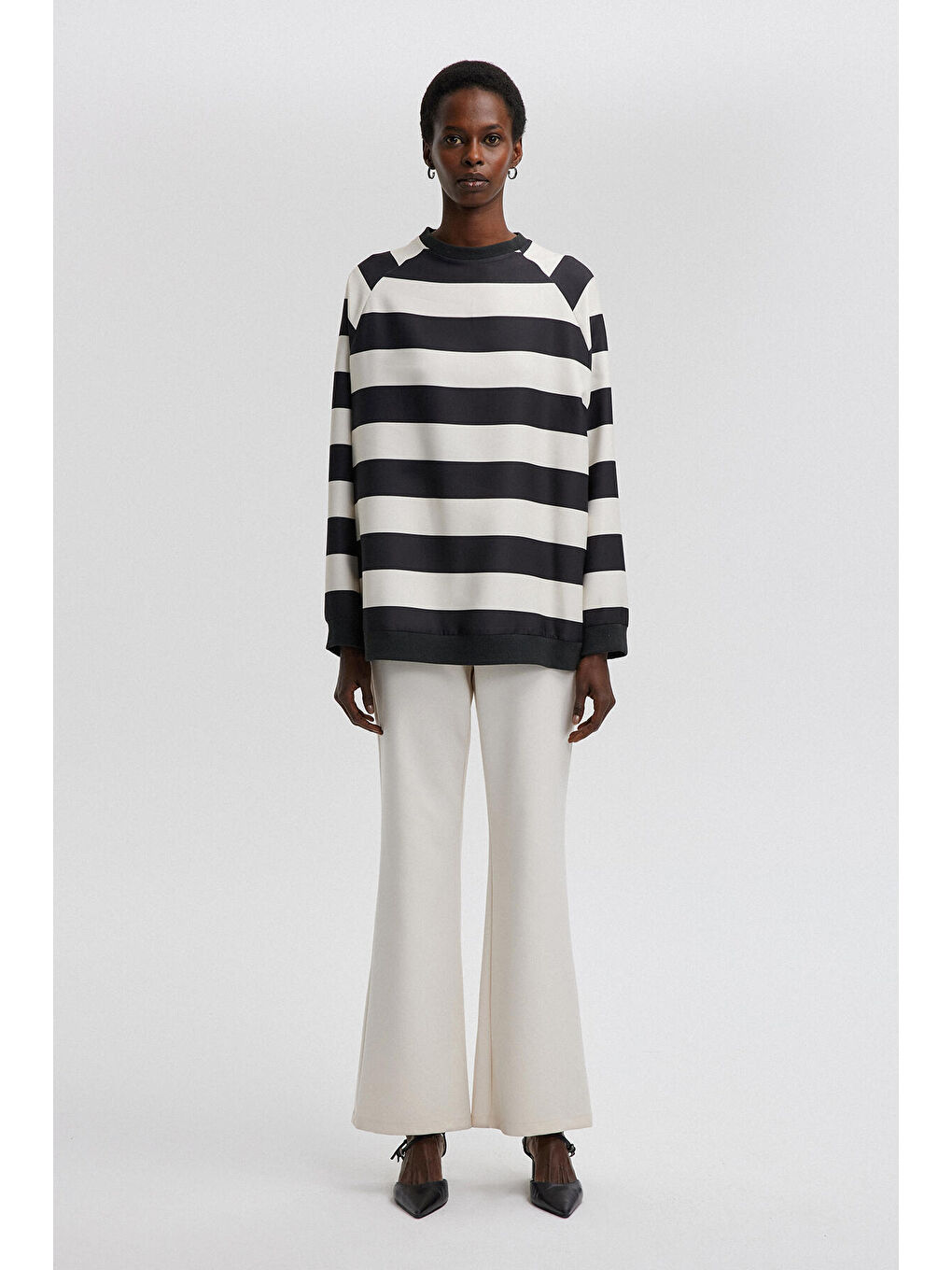 Siyah Çizgili Krep Tunik-1