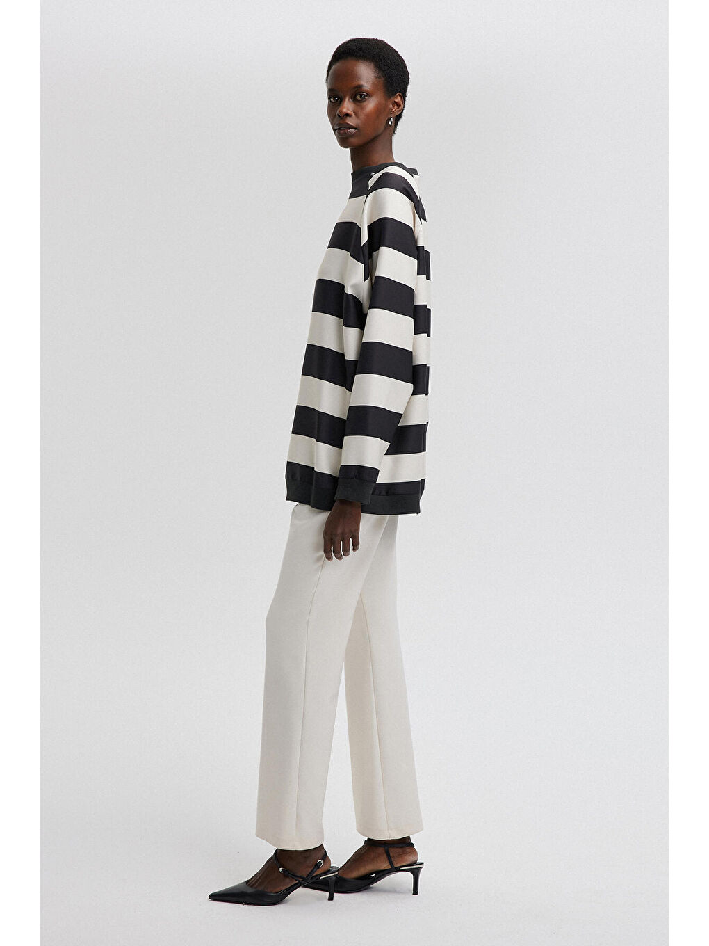 Siyah Çizgili Krep Tunik-2