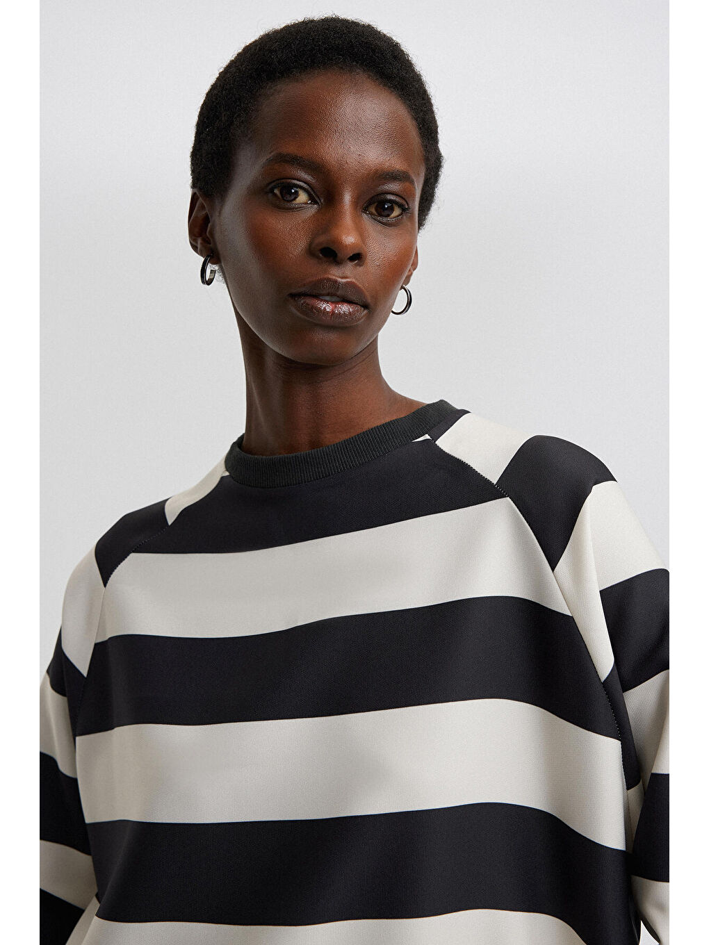 Siyah Çizgili Krep Tunik-4