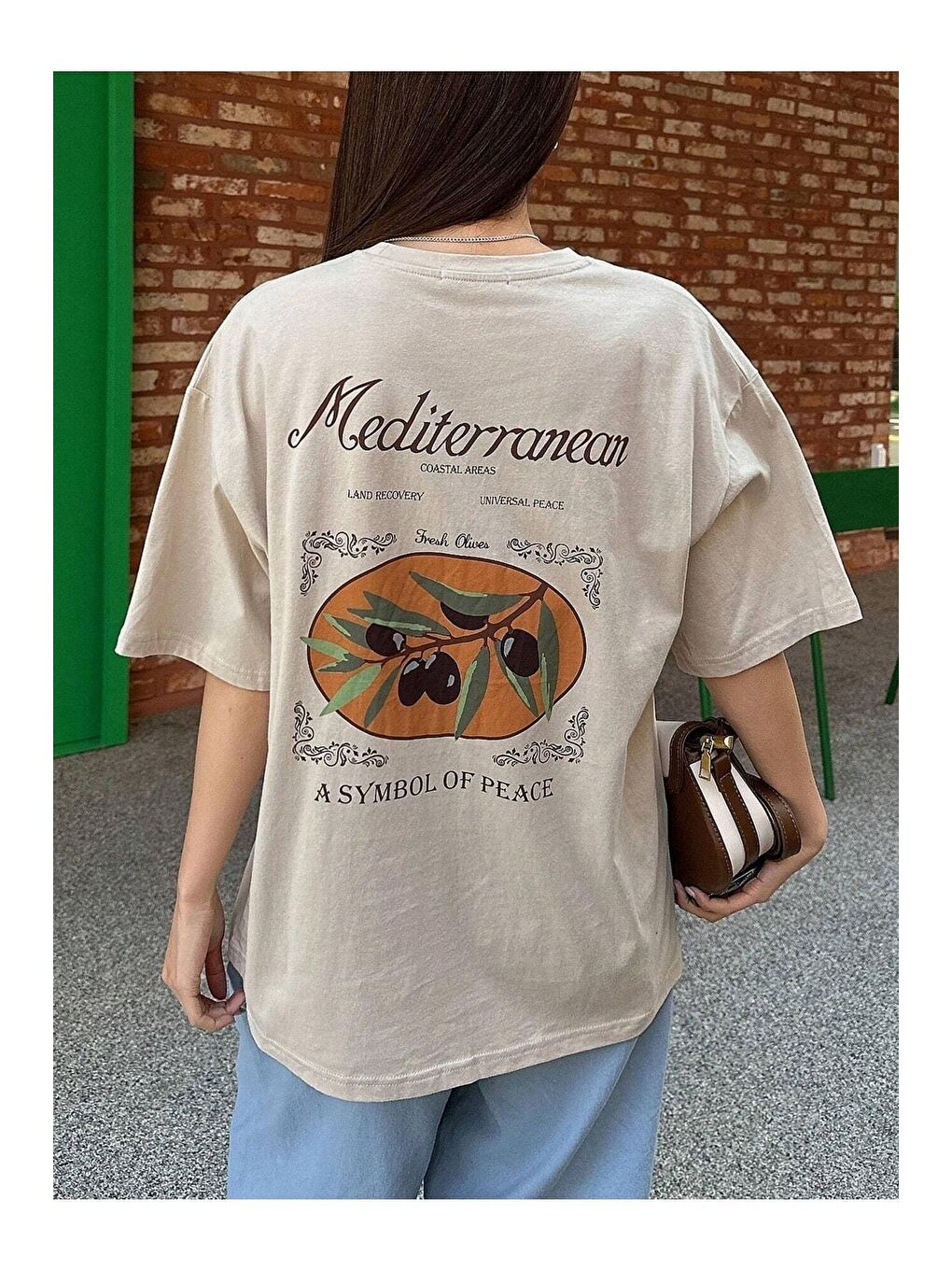 Kadın Bej Mediterranean Baskılı Oversize T-shirt-4