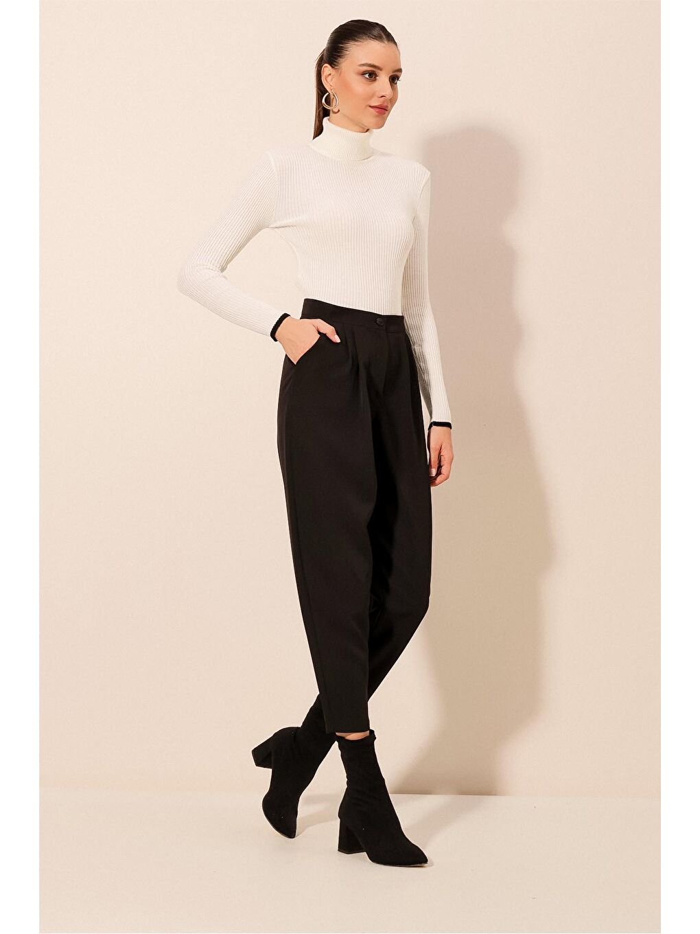 6585 Kumaş Havuç Pantolon - Siyah-2