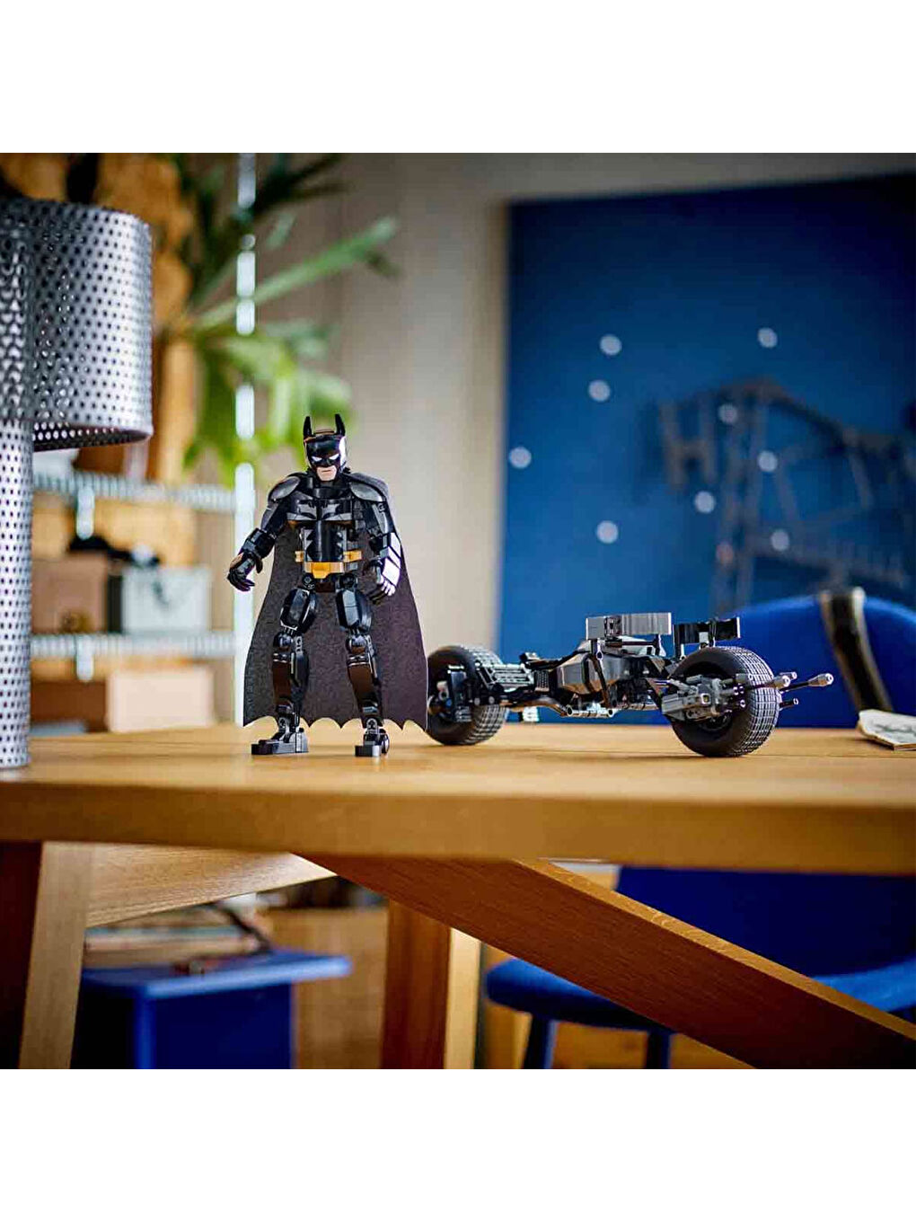 Lego Renksiz DC Batman Batman Yapım Figürü ve Bat-Pod Motosiklet 76273 - 1