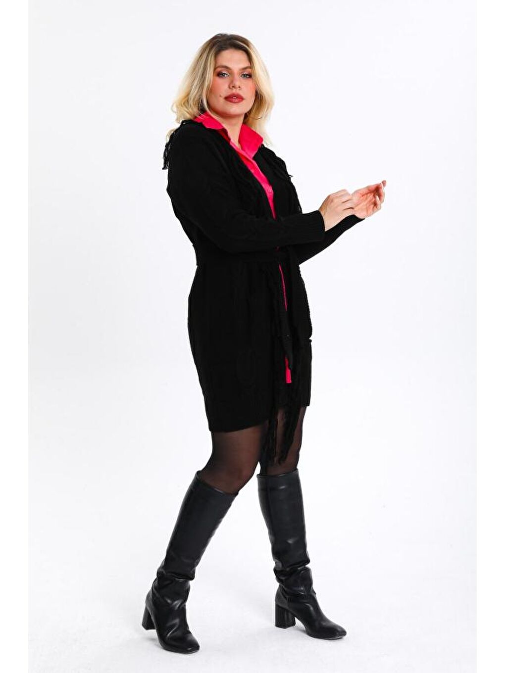 Siyah Kadın Saç Örgülü Püsküllü Triko Hırka 019