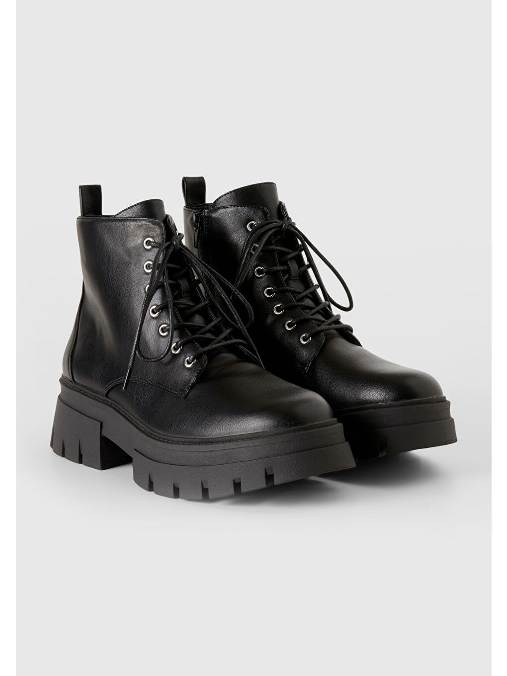 Kadın Siyah Suni Deri Bot