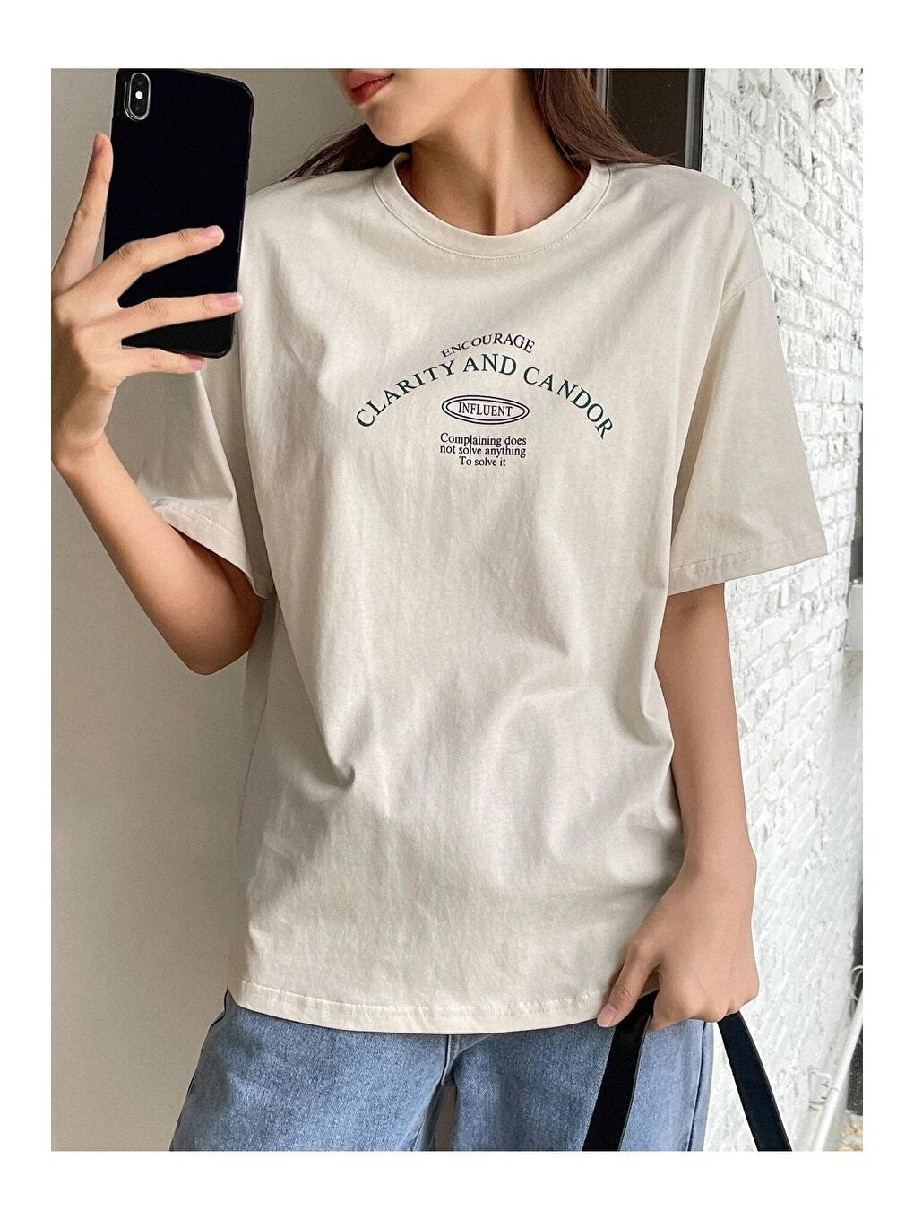 Kadın Bej Clarity And Candor Baskılı Oversize T-shirt