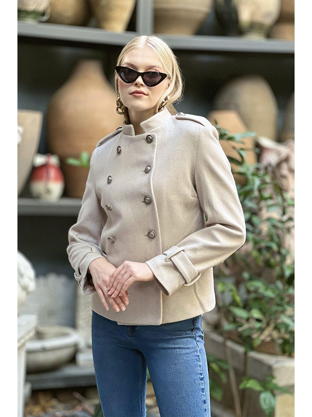 Bej Komutan Hakim Yaka Düğmeli Kaban-3