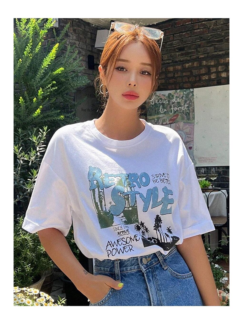 Kadın Beyaz Retro Style Baskılı Oversize Tişört