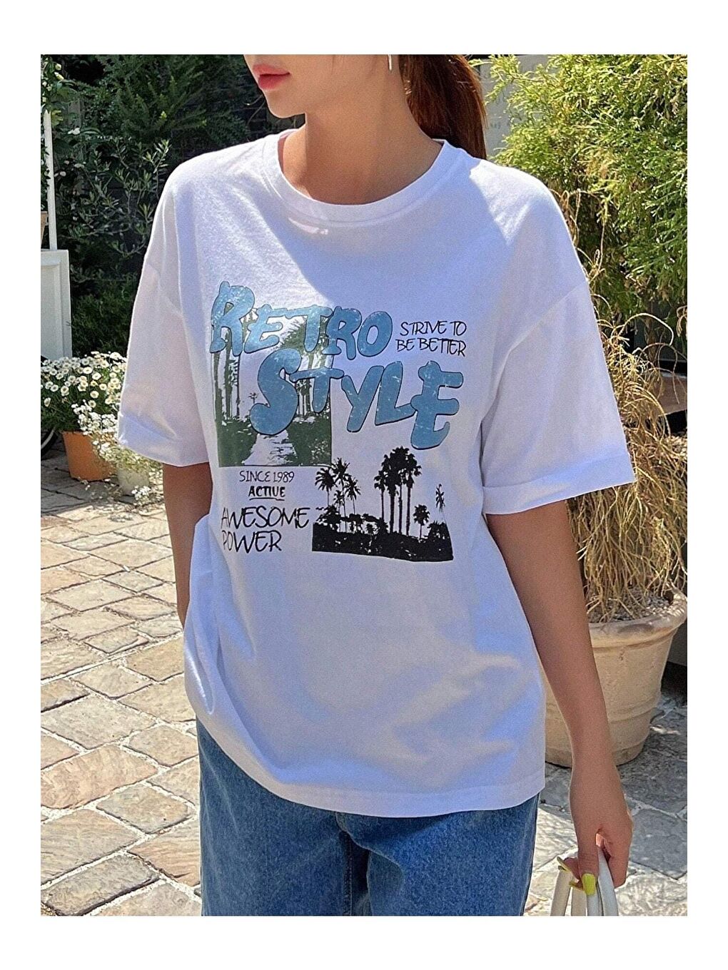 Kadın Beyaz Retro Style Baskılı Oversize Tişört-2