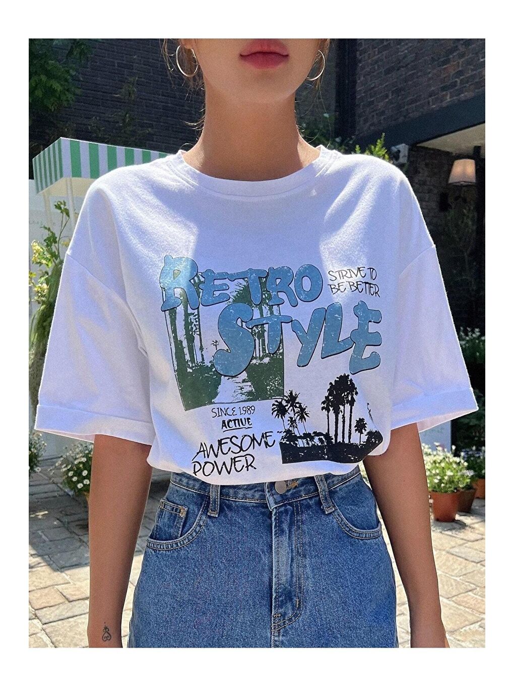 Kadın Beyaz Retro Style Baskılı Oversize Tişört-4