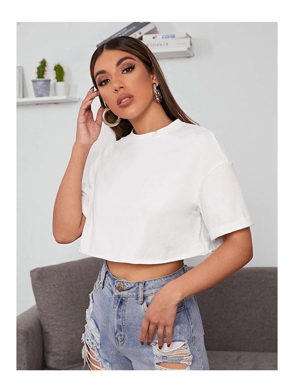 Kadın Beyaz Bisiklet Yaka Oversize Crop Tişört