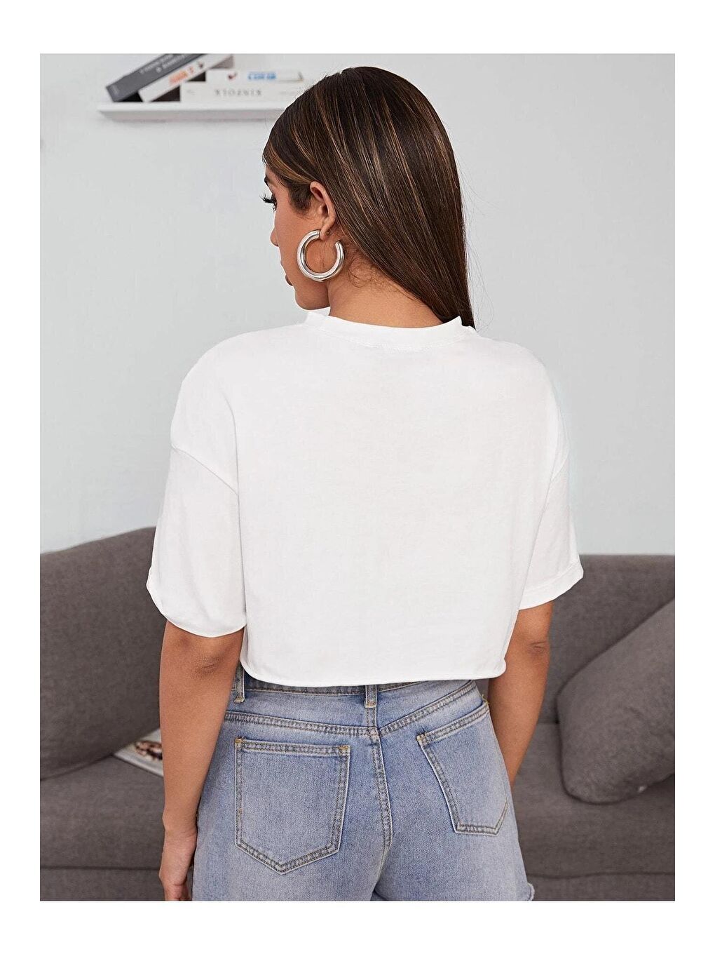 Kadın Beyaz Bisiklet Yaka Oversize Crop Tişört-2