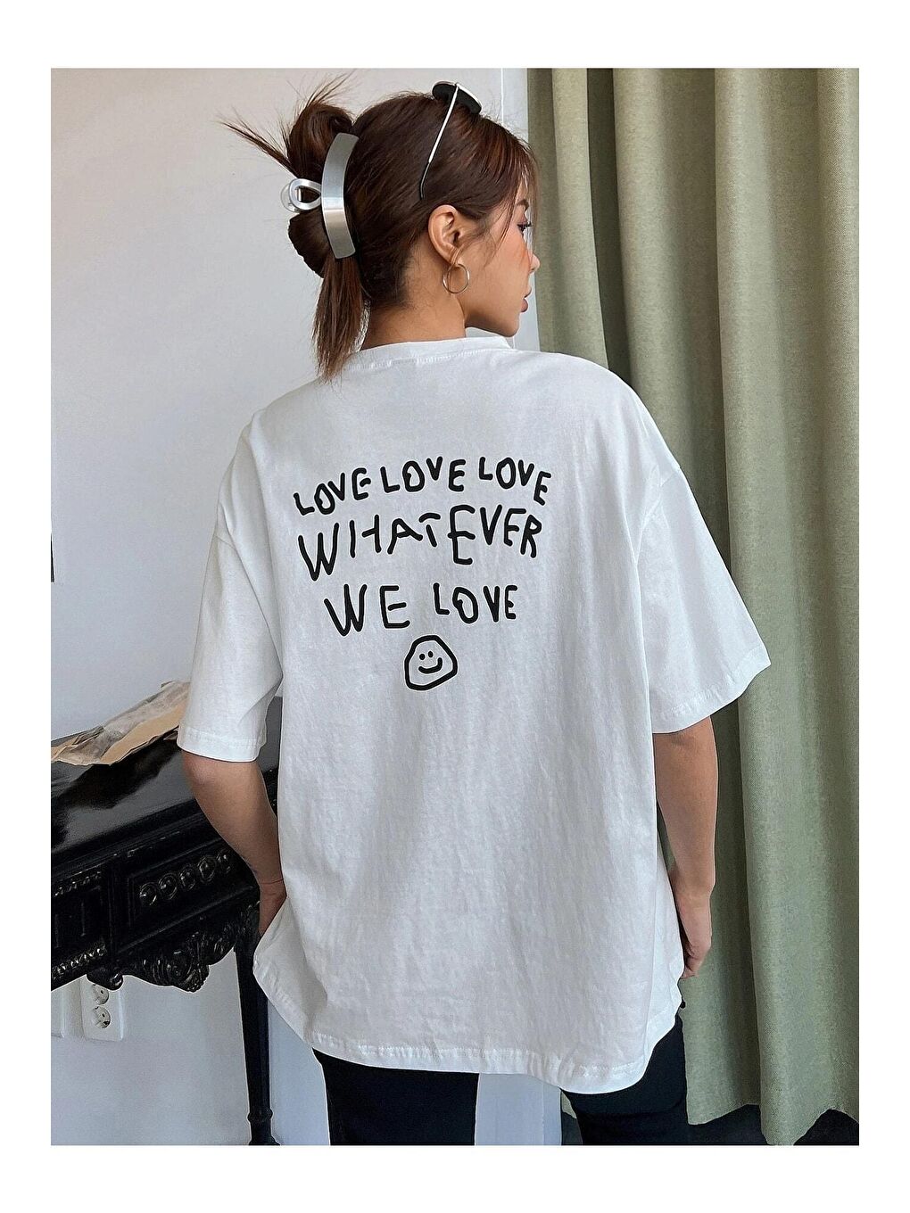 Trendseninle Beyaz Kadın Beyaz Love Love Love Baskılı Oversize Tişört