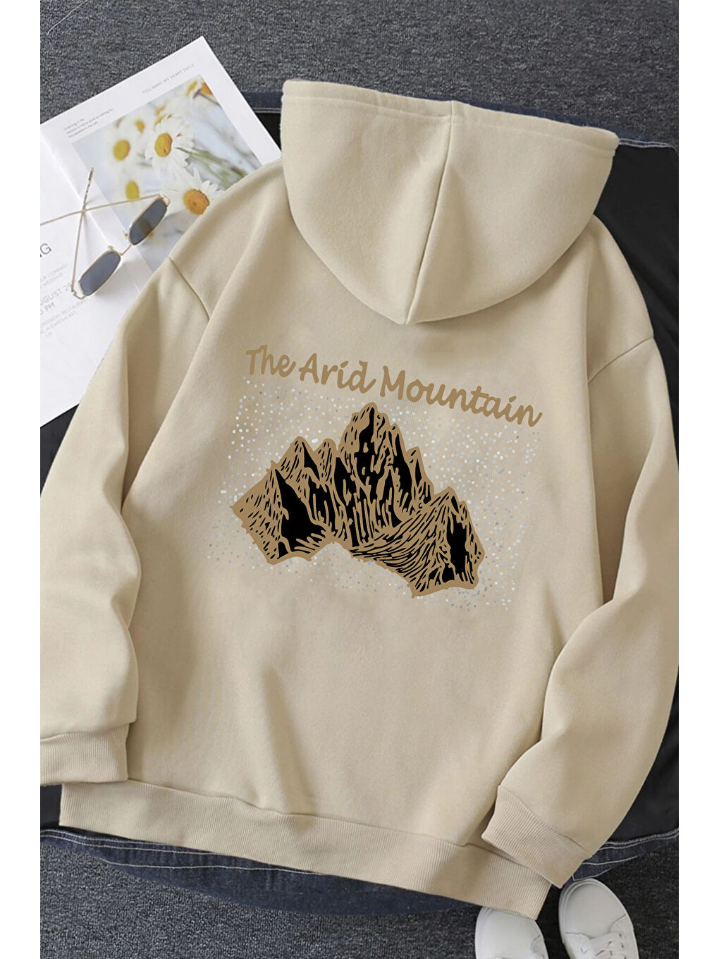 uyguntarz Bej Unisex Oversize Arid Mountain Baskılı Sweatshirt - 1