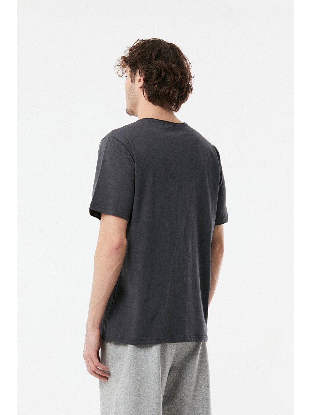 Antrasit Basic Cepli Bisiklet Yaka Tişört-4