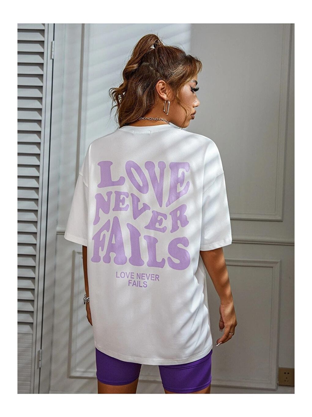 Trendseninle Beyaz Kadın Beyaz Love Never Fails Baskılı Oversize Tişört - 5