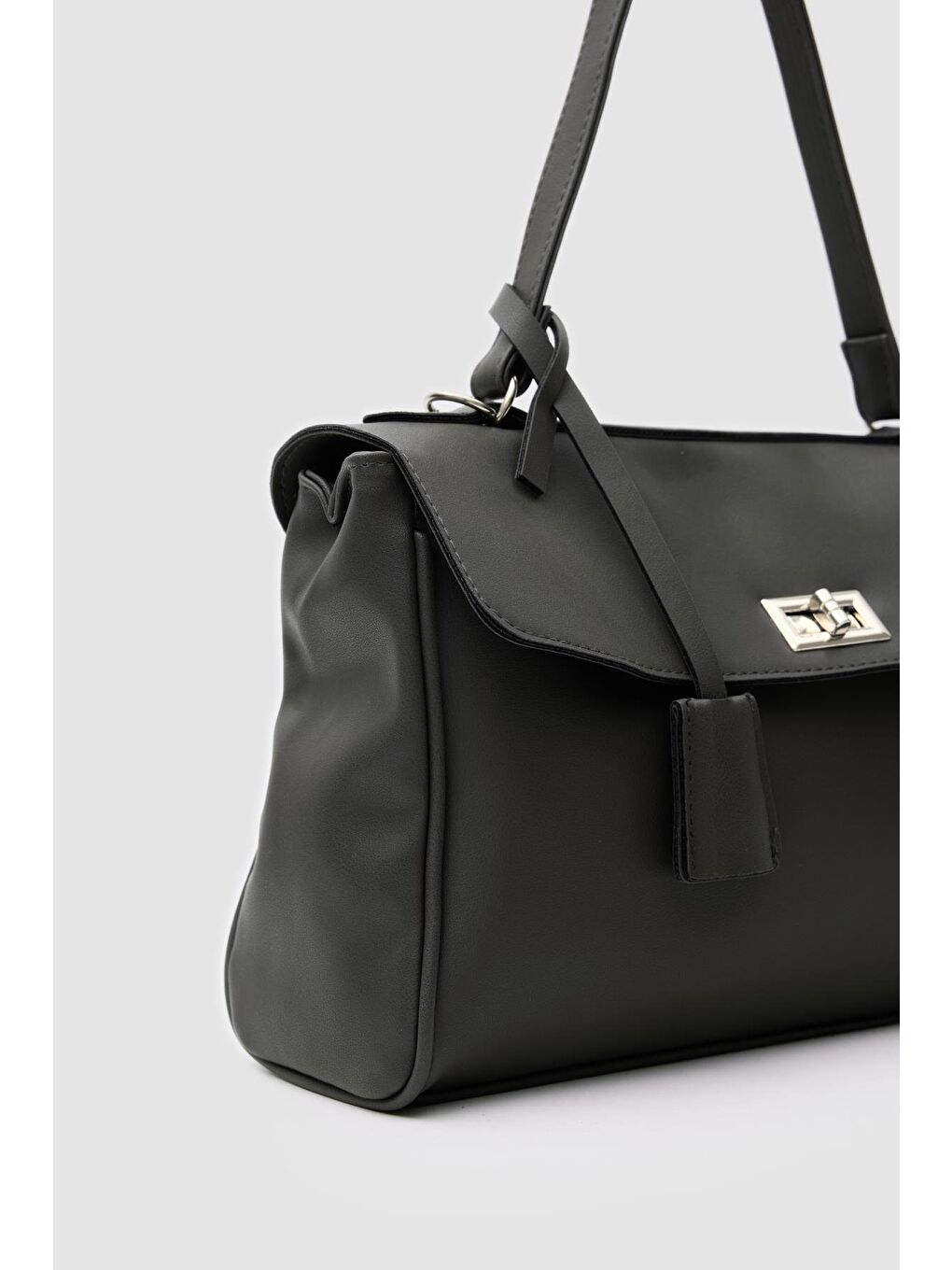 Amara Kilitli Klasik Omuz Çantası Siyah-6