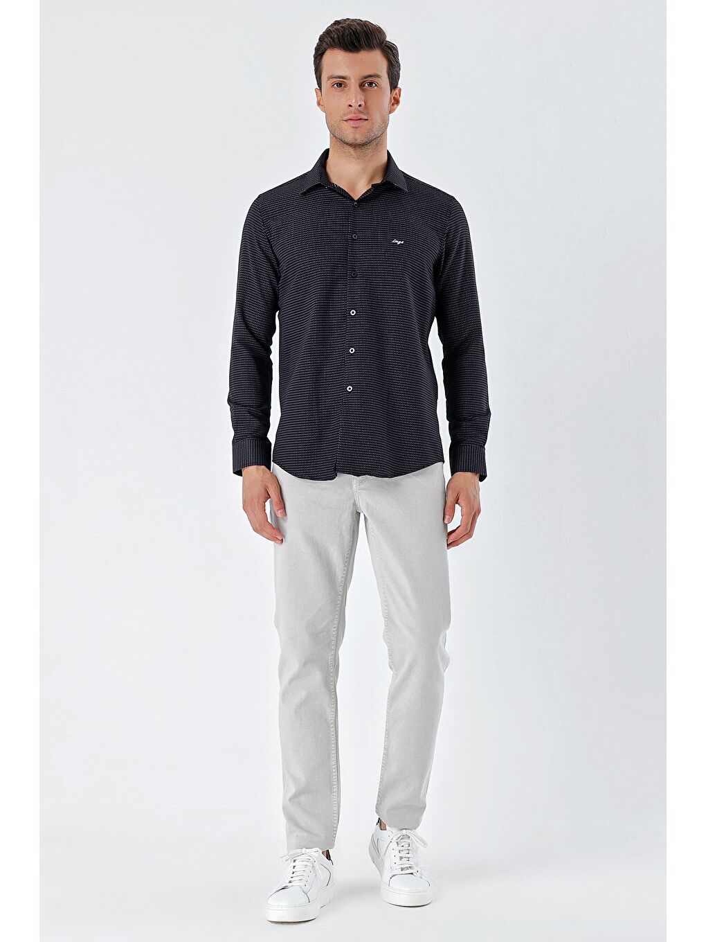 Siyah Uzun Kollu Desenli Armürlü Sert Yaka Cepsiz Pamuklu Klasik Slim Fit Gömlek 1004230203-3