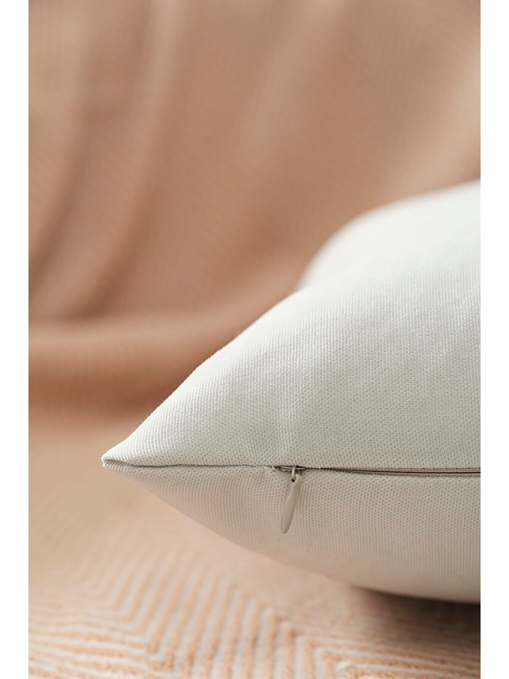 Panoroma Süet Dokulu Düz Punch (panç) İçin Uygun Açık Gri 45x45 Dekoratif Kırlent Kılıfı-1