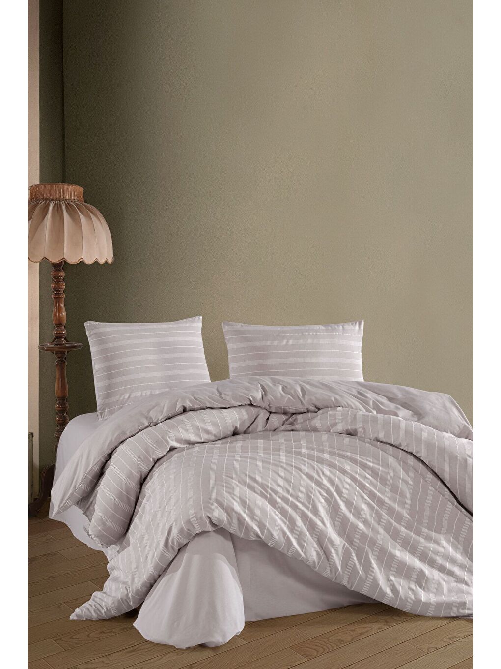 Bej Lastikli Saten Çizgili Çift Kişilik Nevresim Takım Tas