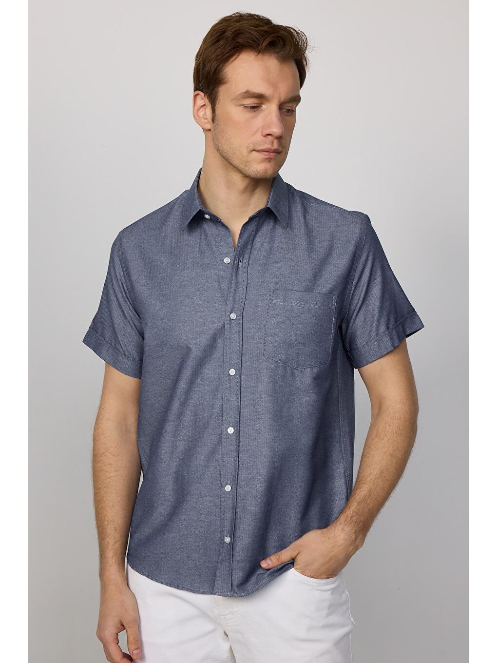Erkek Regular Fit Klasik Kesim Pamuklu Tek Cepli Armürlü Lacivert Gömlek