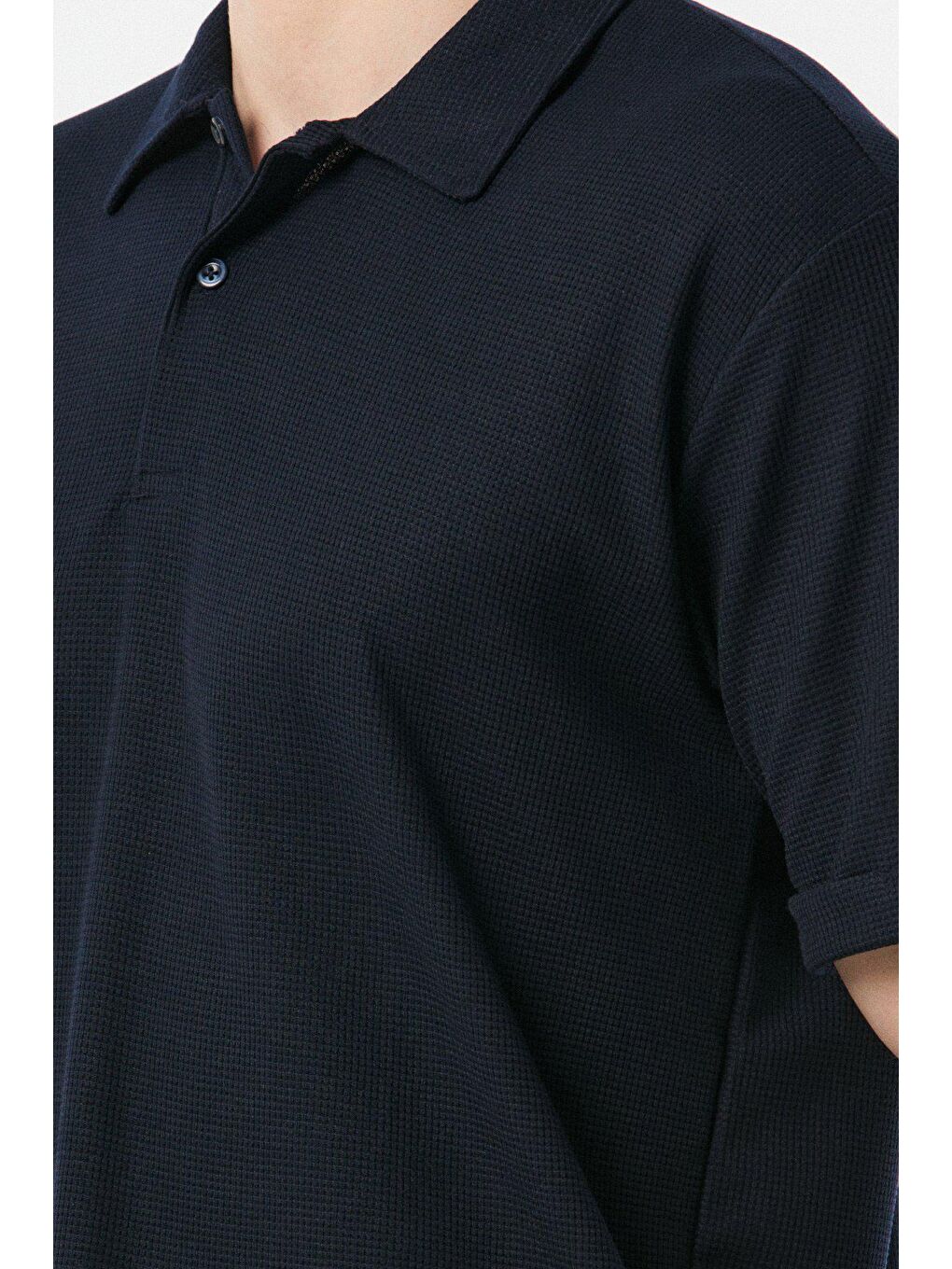 Lacivert Waffle Kumaş Polo Yaka Duble Kol Tişört-3