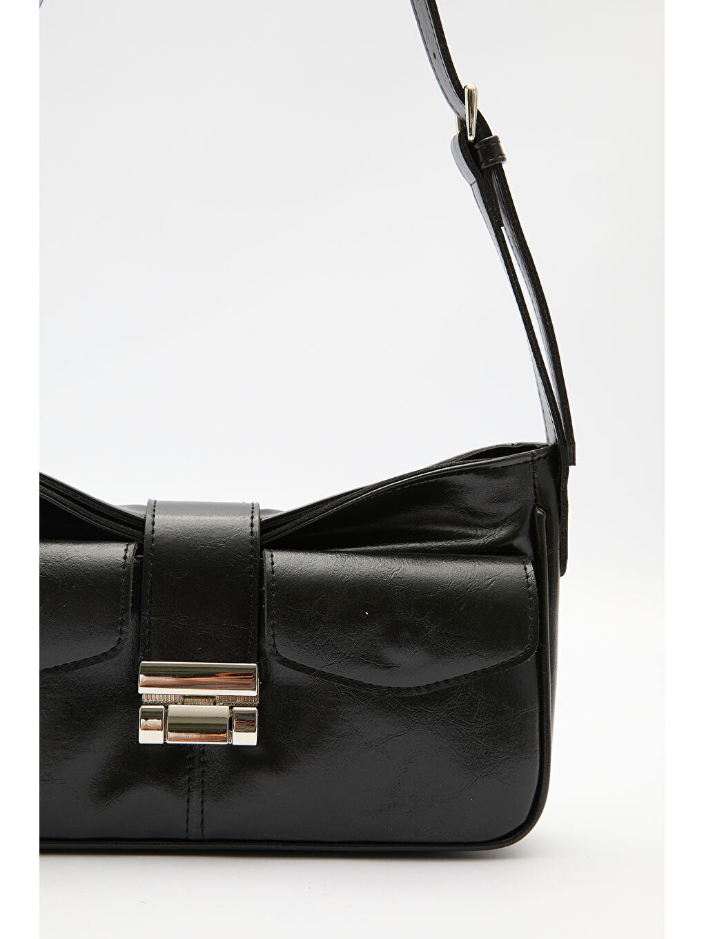 Hondae Tokalı Çanta Siyah-1