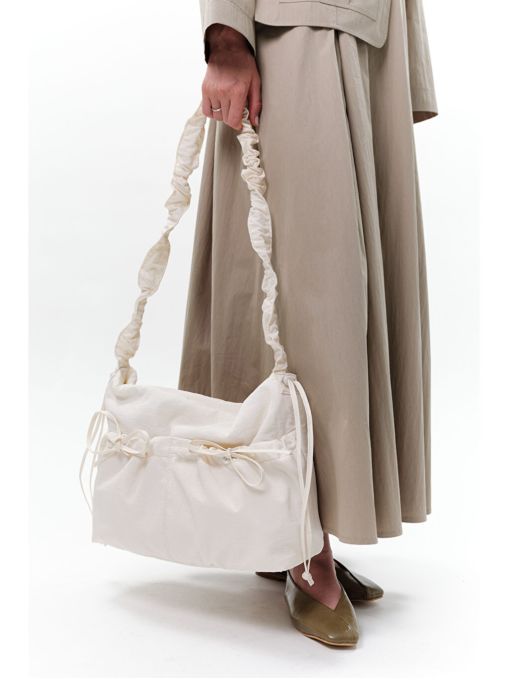 Bej Büzgü Detaylı Tote Çanta Vanilya-1