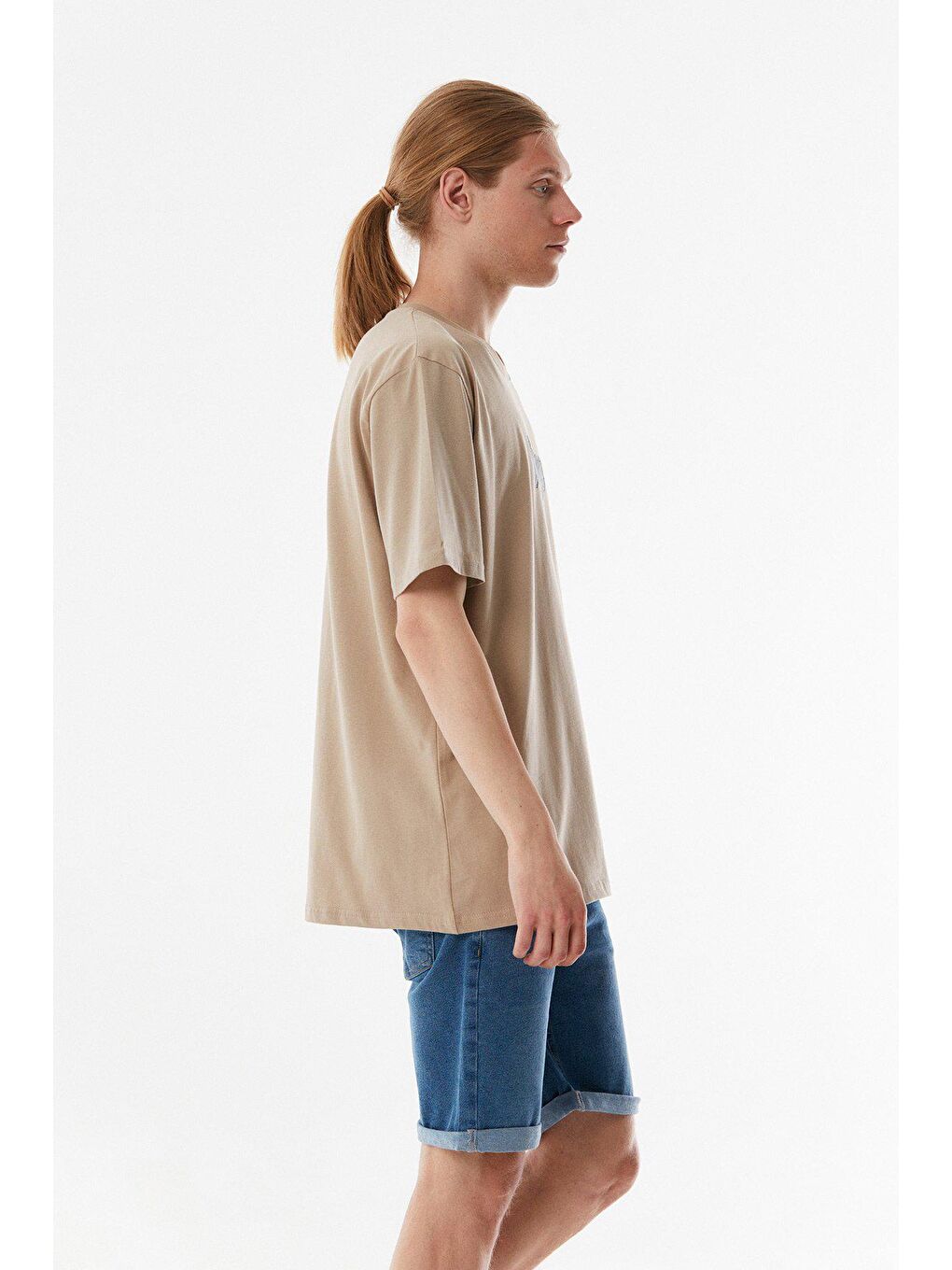 Bej Baskılı Bisiklet Yaka Oversize Tişört-3