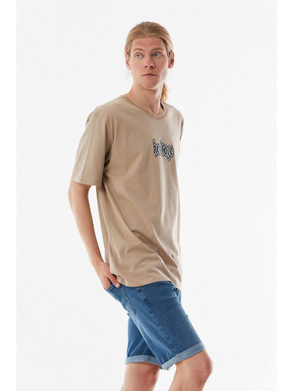 Bej Baskılı Bisiklet Yaka Oversize Tişört-4